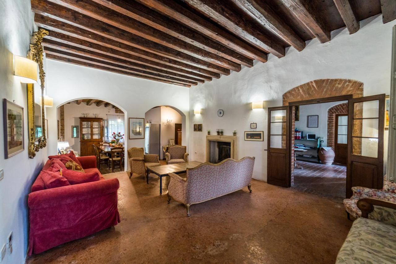 Tenuta Castel Venezze Farm stay *
