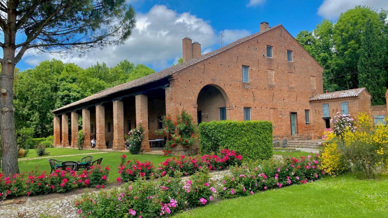 Tenuta Castel Venezze Farm stay *